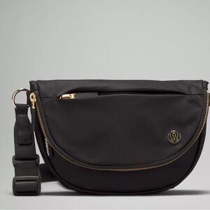 Lululemon Allnight festival bag